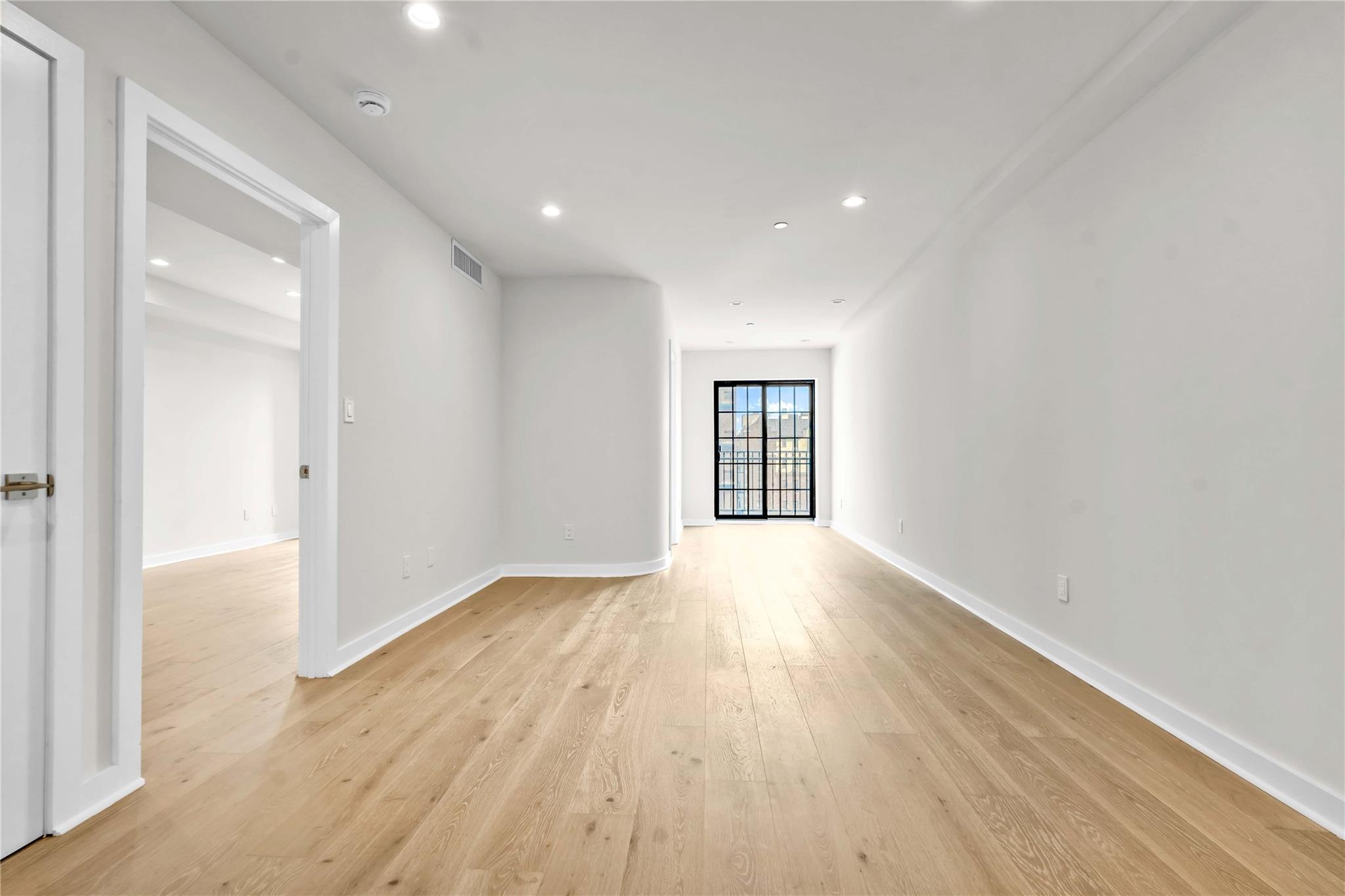 25-25 31st Avenue # 5, Astoria, NY 11106