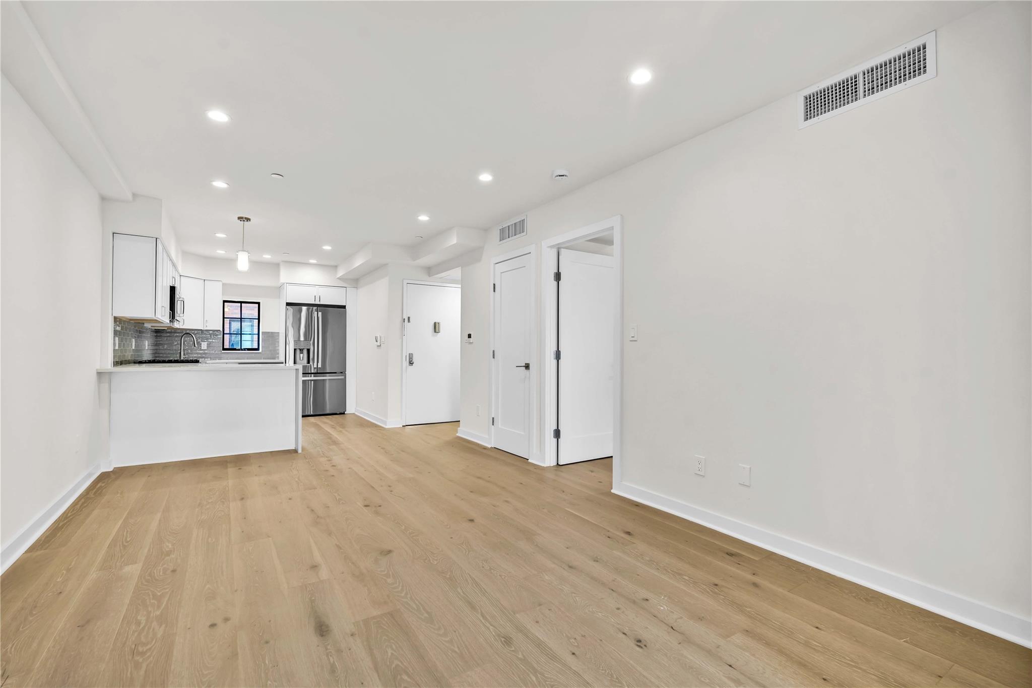 25-25 31st Avenue # 5, Astoria, NY 11106