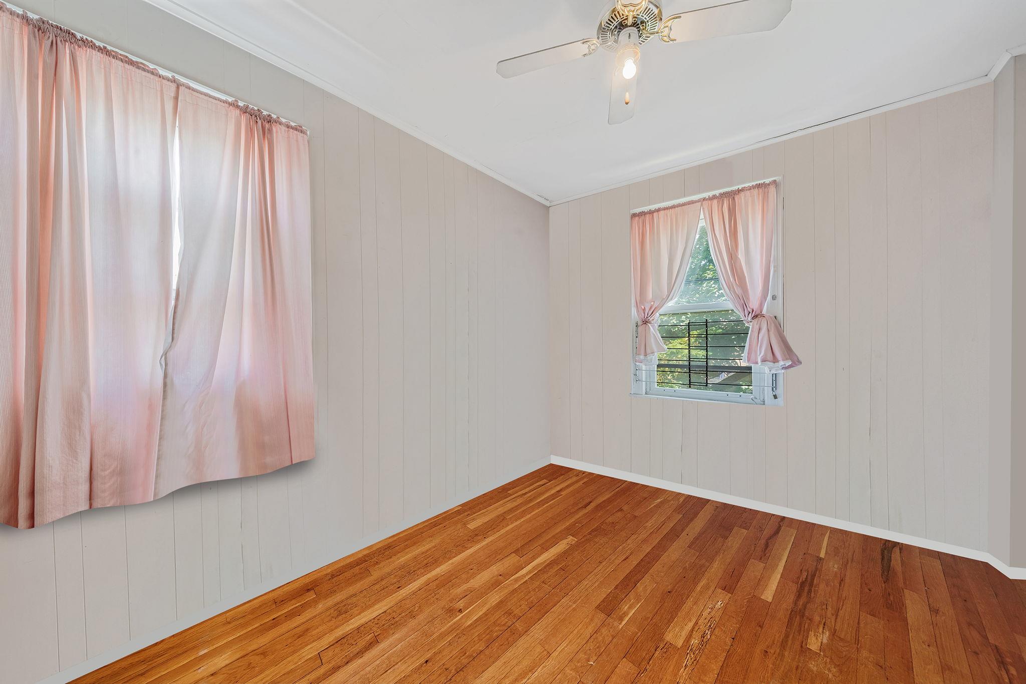 159 Brixton Road, Garden City, NY 11530