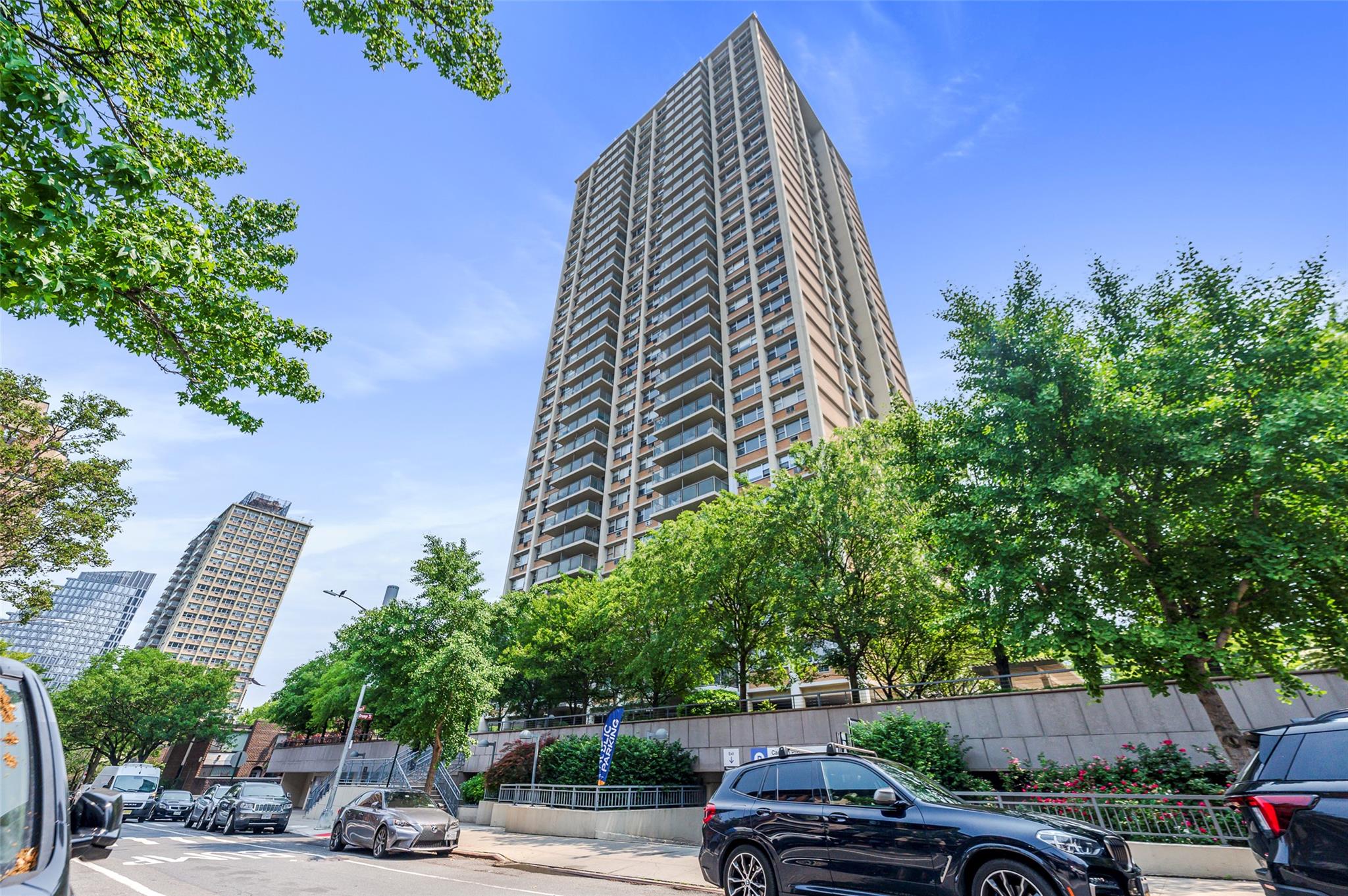 75 Henry Street # 19F, Brooklyn, NY 11201