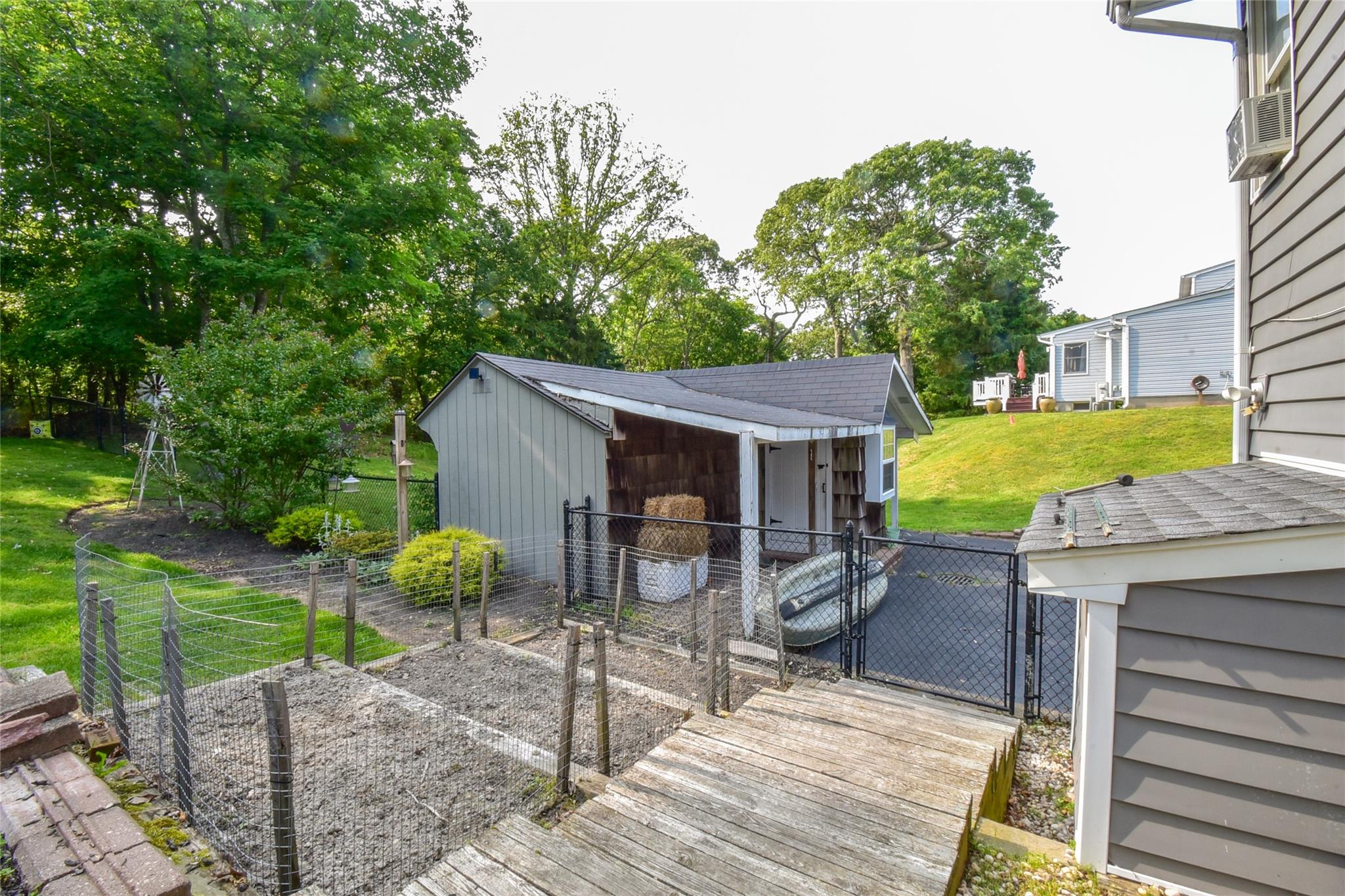 5 Dartmouth Road, Shoreham, NY 11786