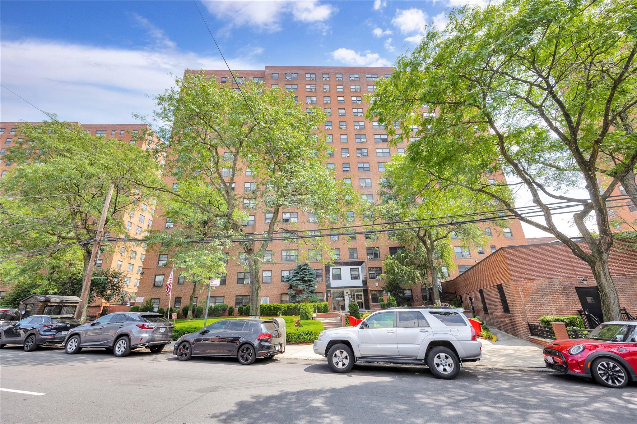 99-40 63rd Road # 9Z, Rego Park, NY 11374