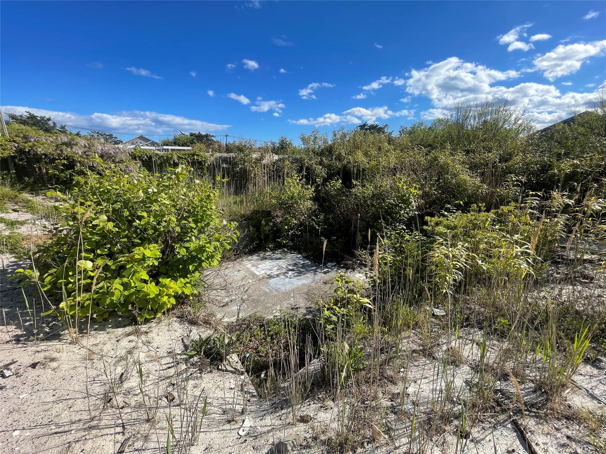 185 Holly Walk, Cherry Grove, NY 11782