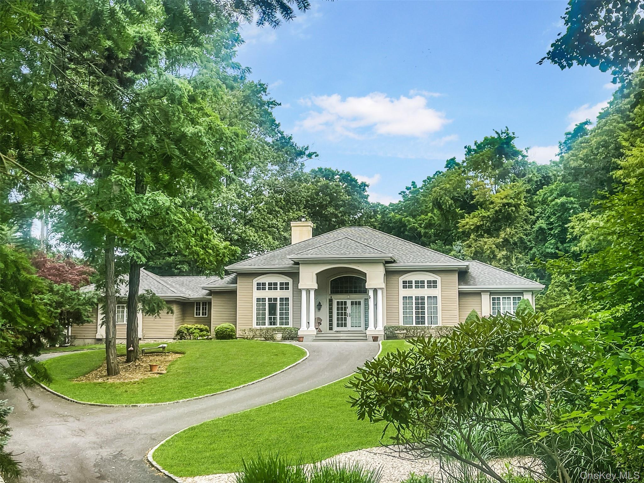 91 Harbor Road, Head Of The Harbor, NY 11780