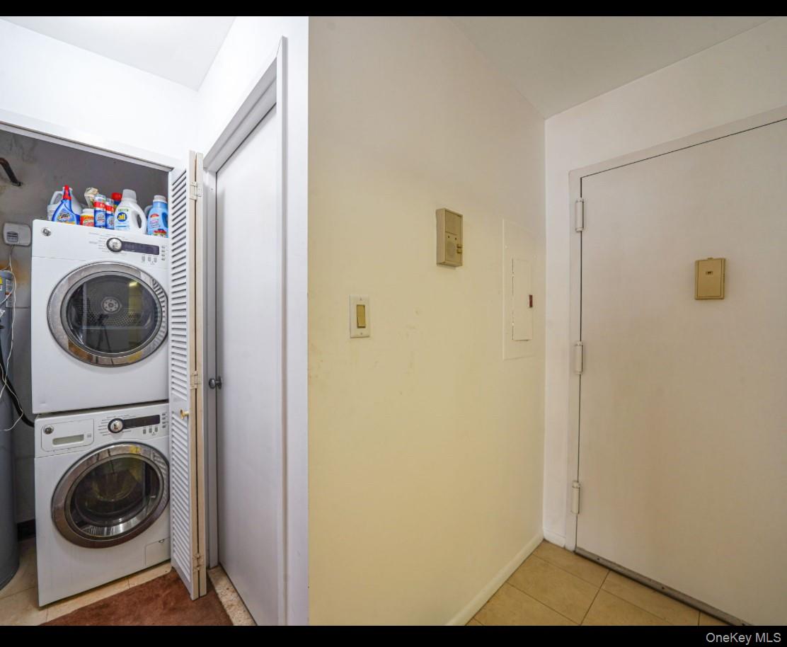 360 Shore Road # 4B, Long Beach, NY 11561