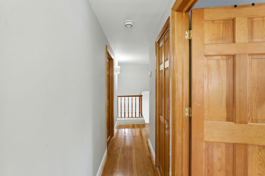 73 Fox Place, Hicksville, NY 11801