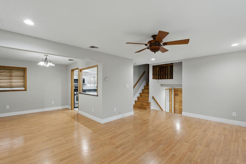 73 Fox Place, Hicksville, NY 11801