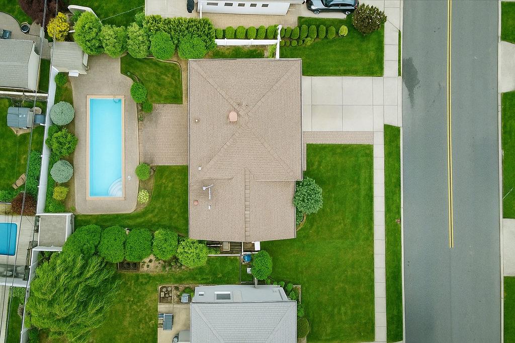 73 Fox Place, Hicksville, NY 11801