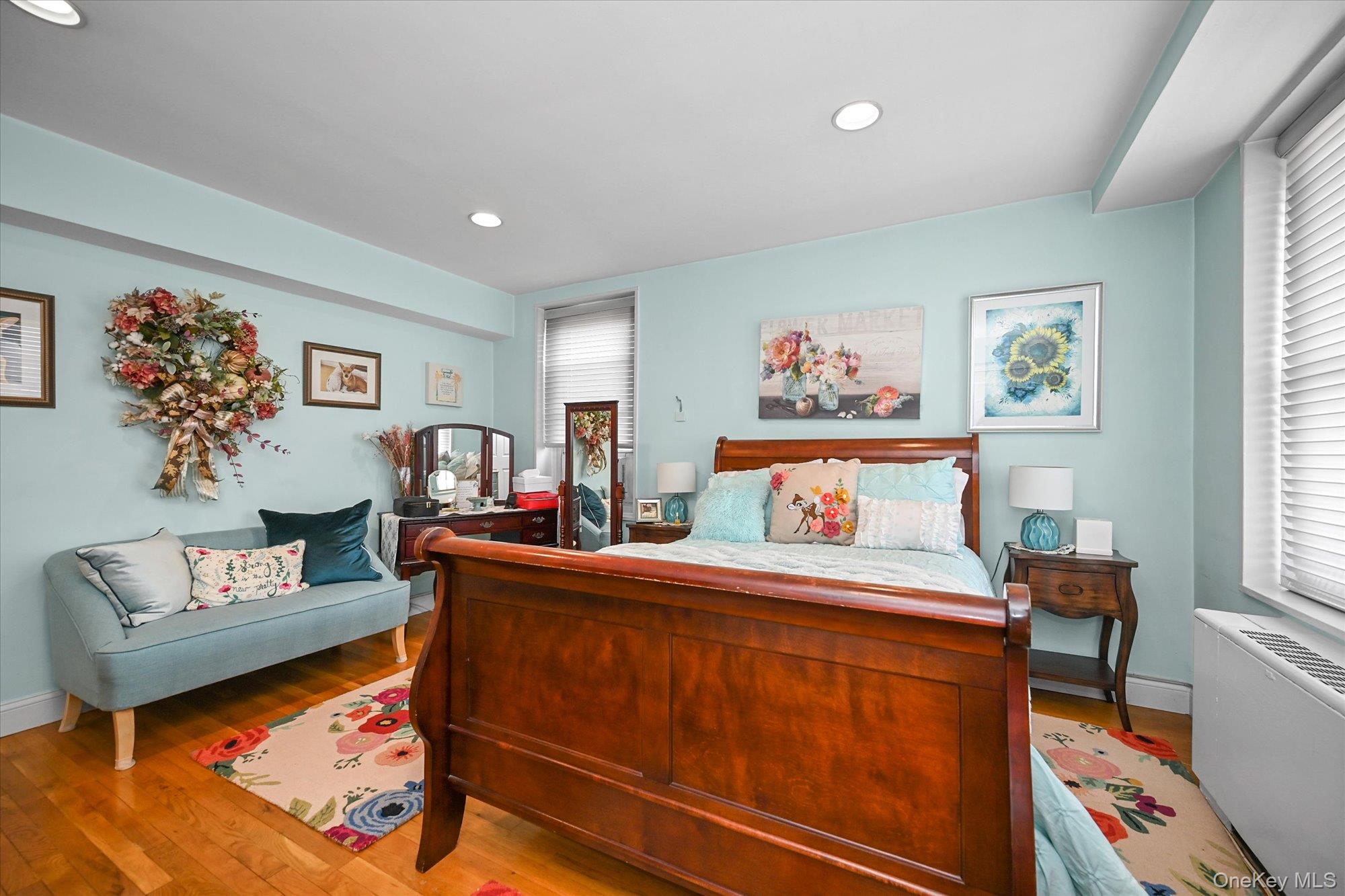 211-40 18th Avenue # 4A, Bayside, NY 11360