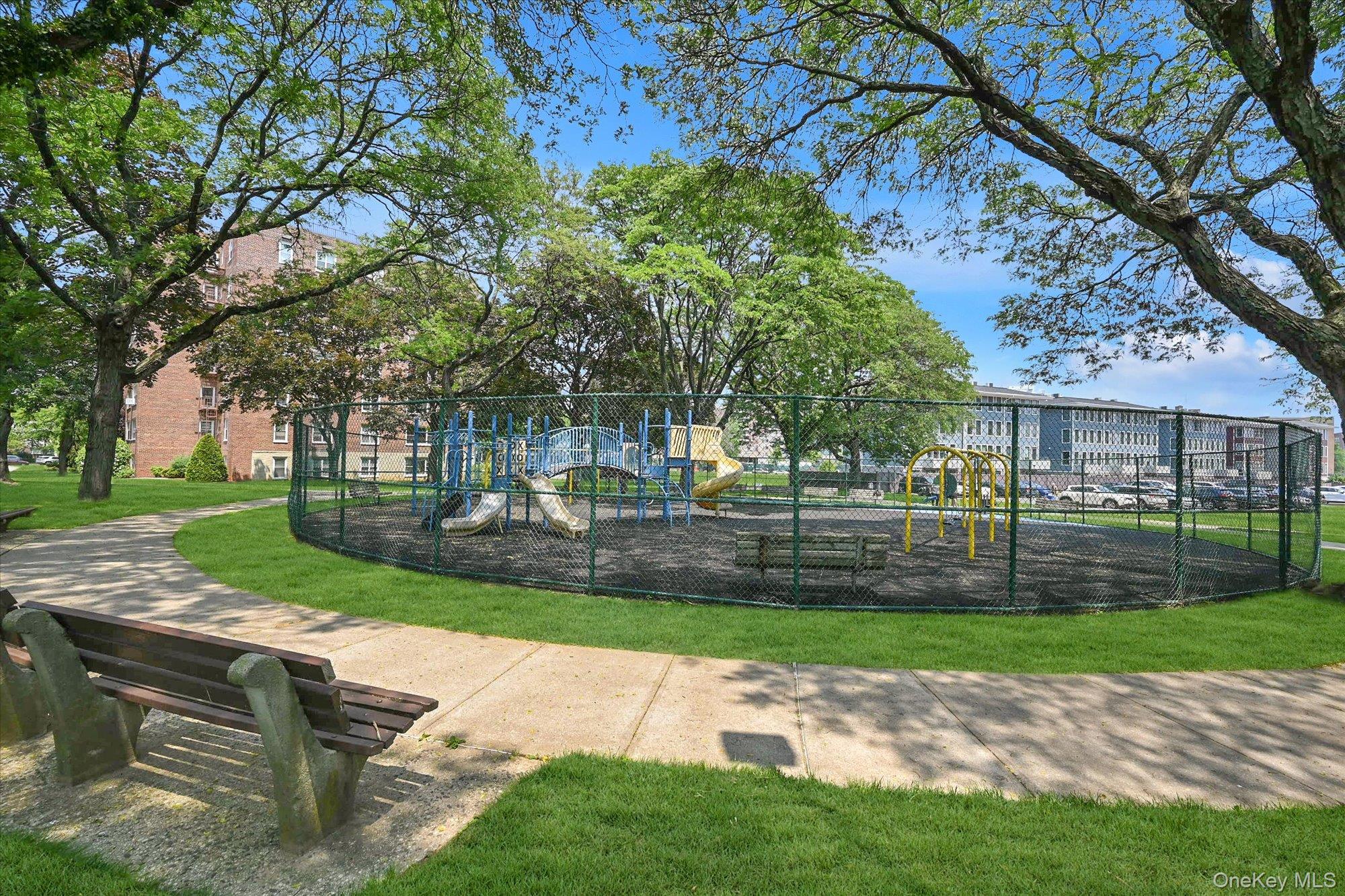 211-40 18th Avenue # 4A, Bayside, NY 11360