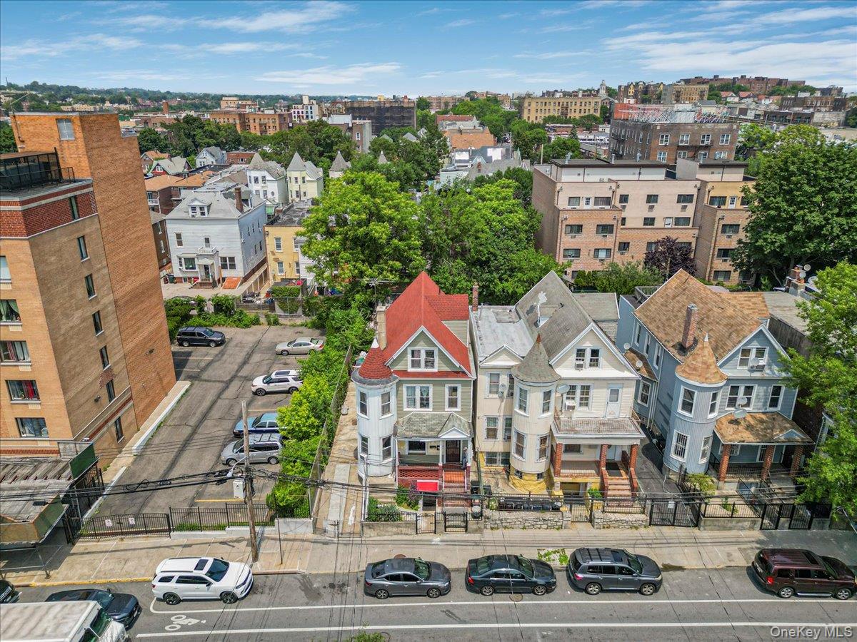 661 E 225th Street, Bronx, NY 10466