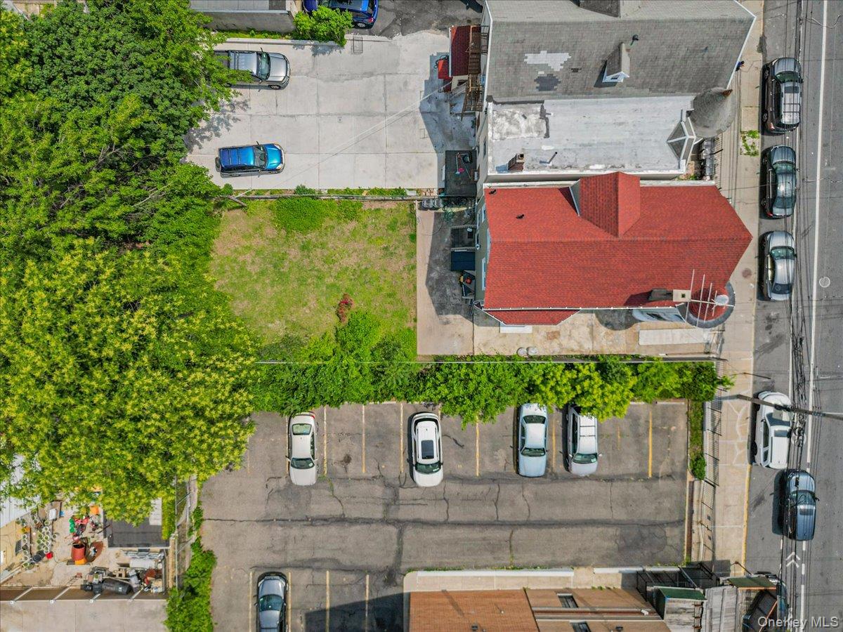 661 E 225th Street, Bronx, NY 10466