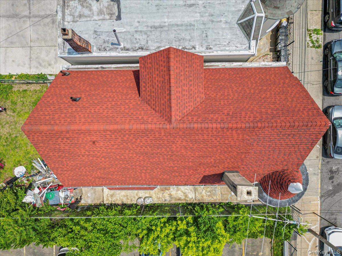 661 E 225th Street, Bronx, NY 10466