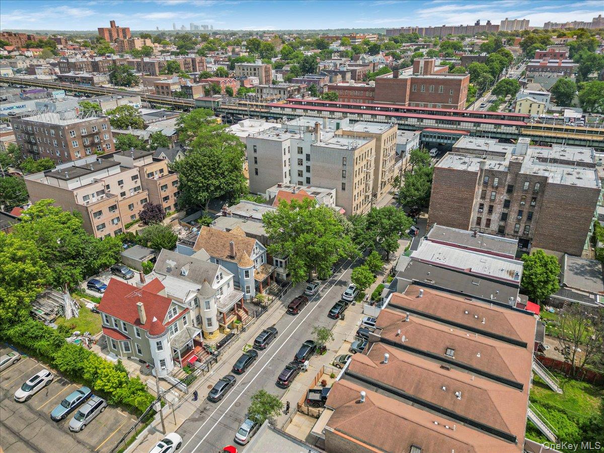 661 E 225th Street, Bronx, NY 10466