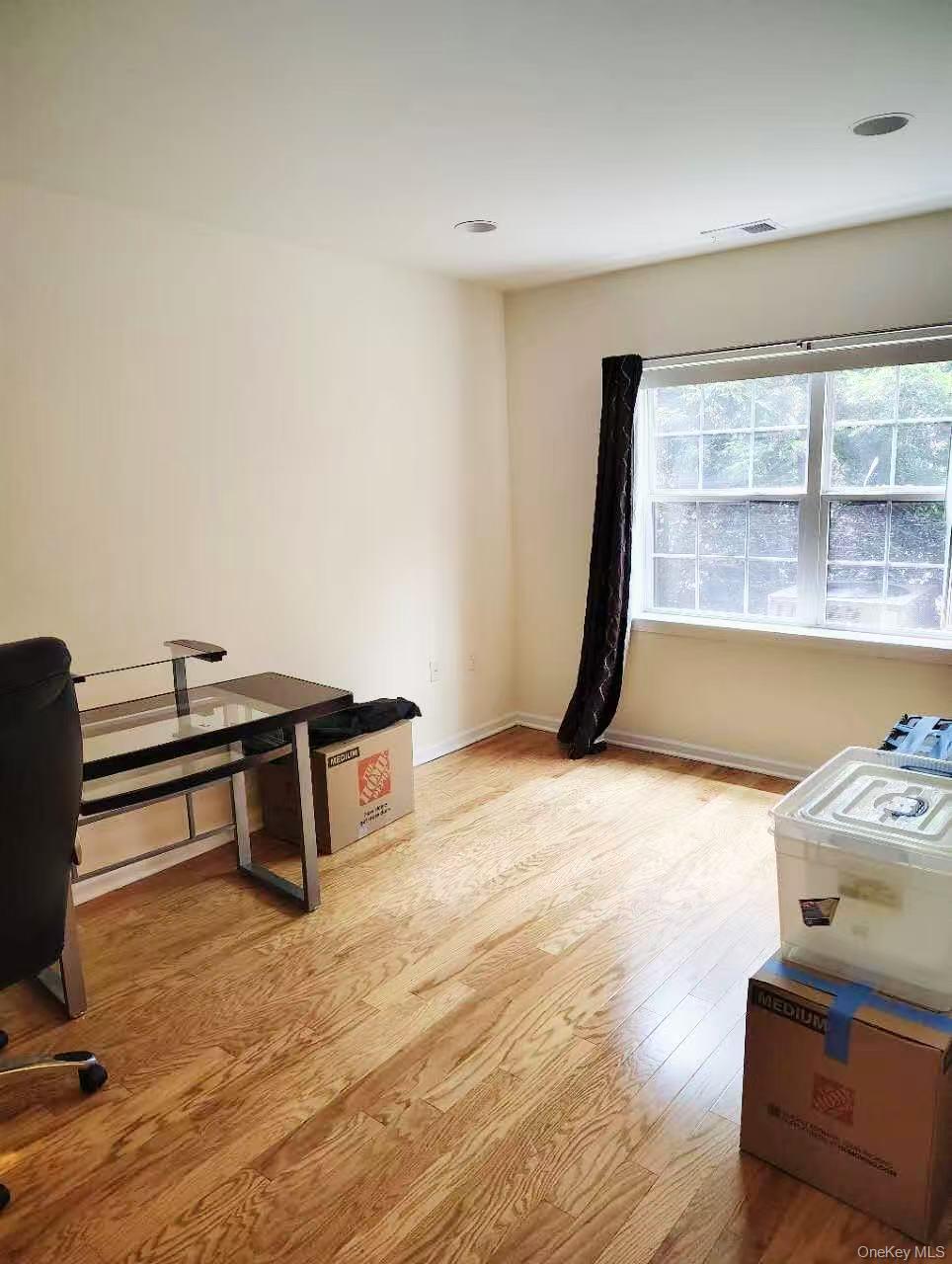 2-18 A Constitution Place # 173, College Point, NY 11356