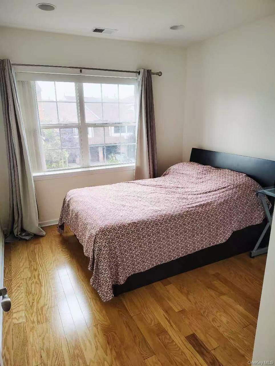 2-18 A Constitution Place # 173, College Point, NY 11356