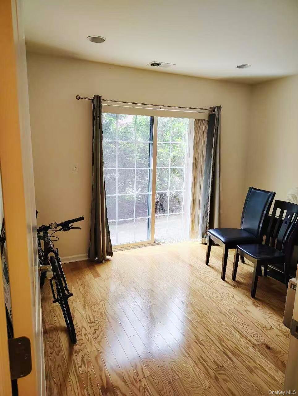 2-18 A Constitution Place # 173, College Point, NY 11356