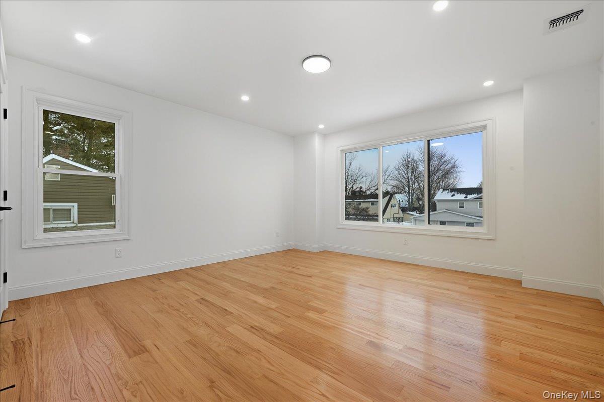 319 Blacksmith Road W, Levittown, NY 11756