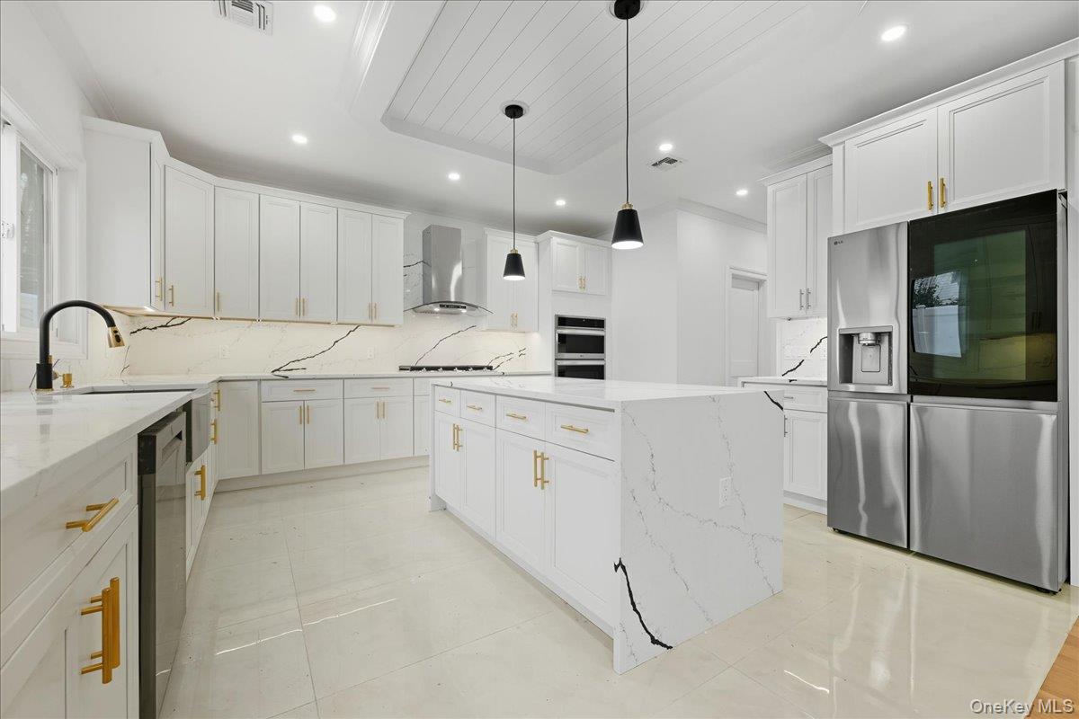 319 Blacksmith Road W, Levittown, NY 11756