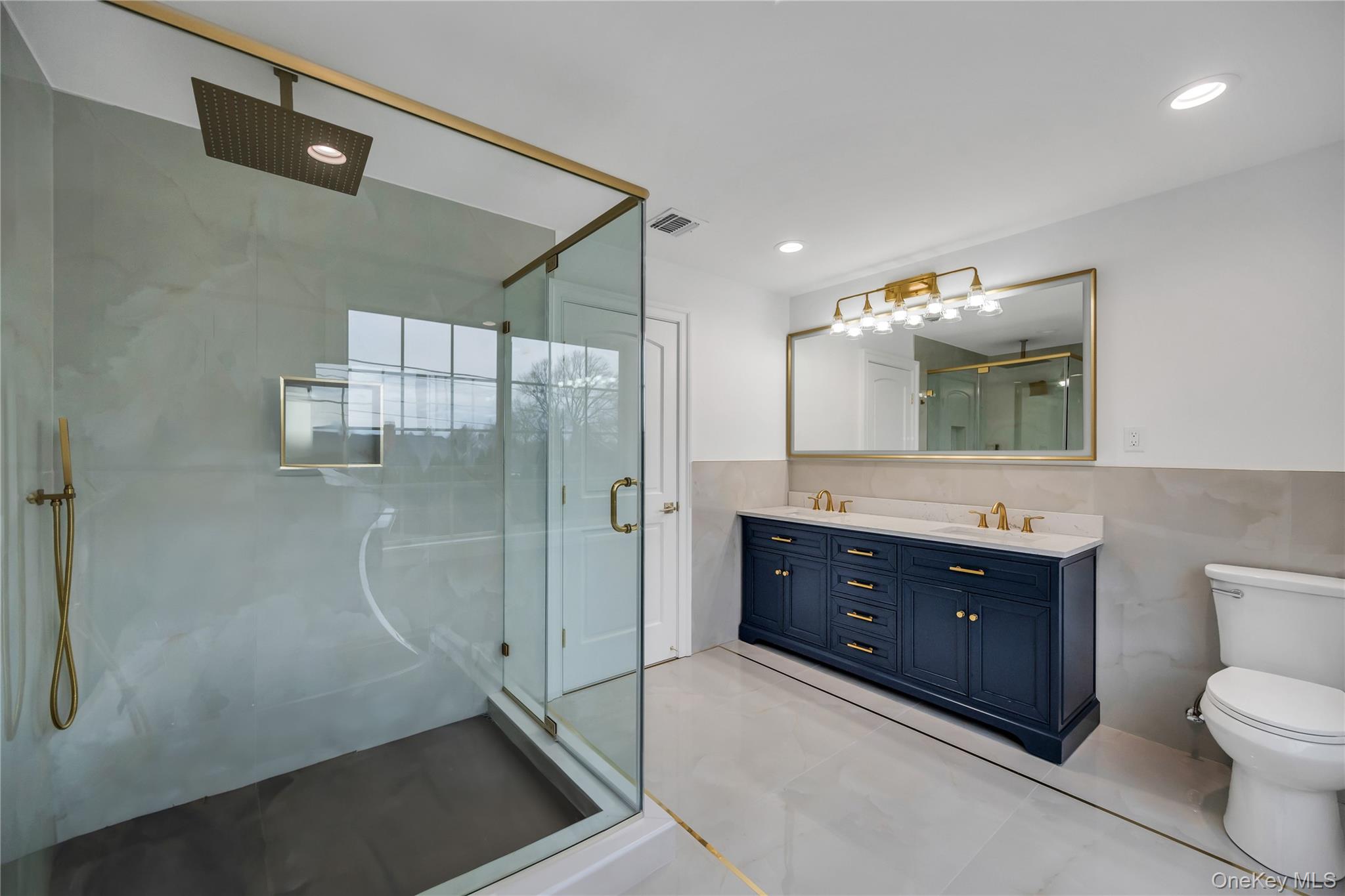 319 Blacksmith Road W, Levittown, NY 11756