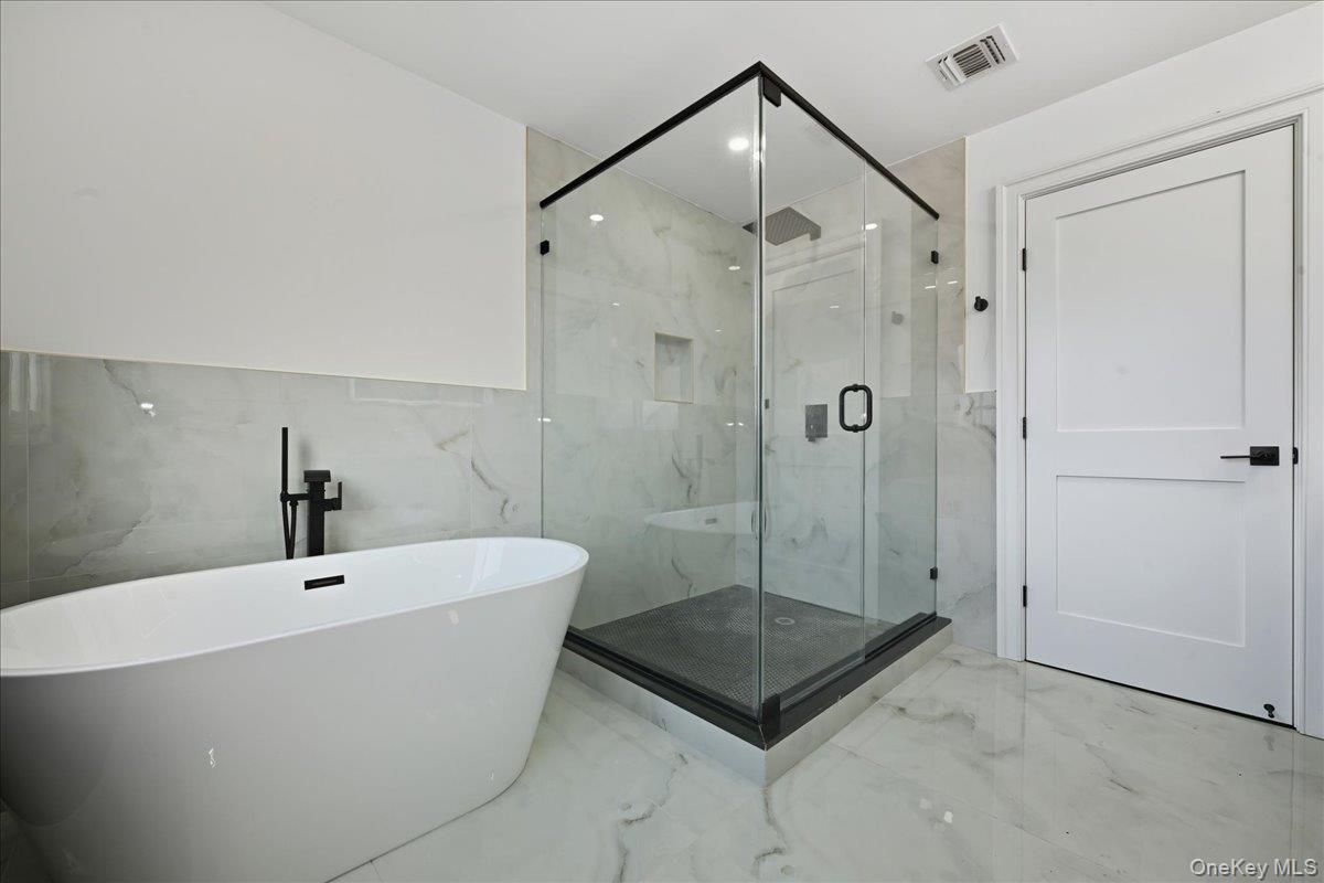 319 Blacksmith Road W, Levittown, NY 11756