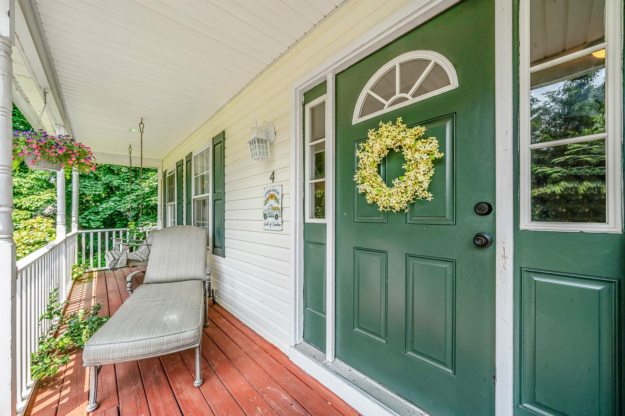 4 Ariel Court, Rocky Point, NY 11778