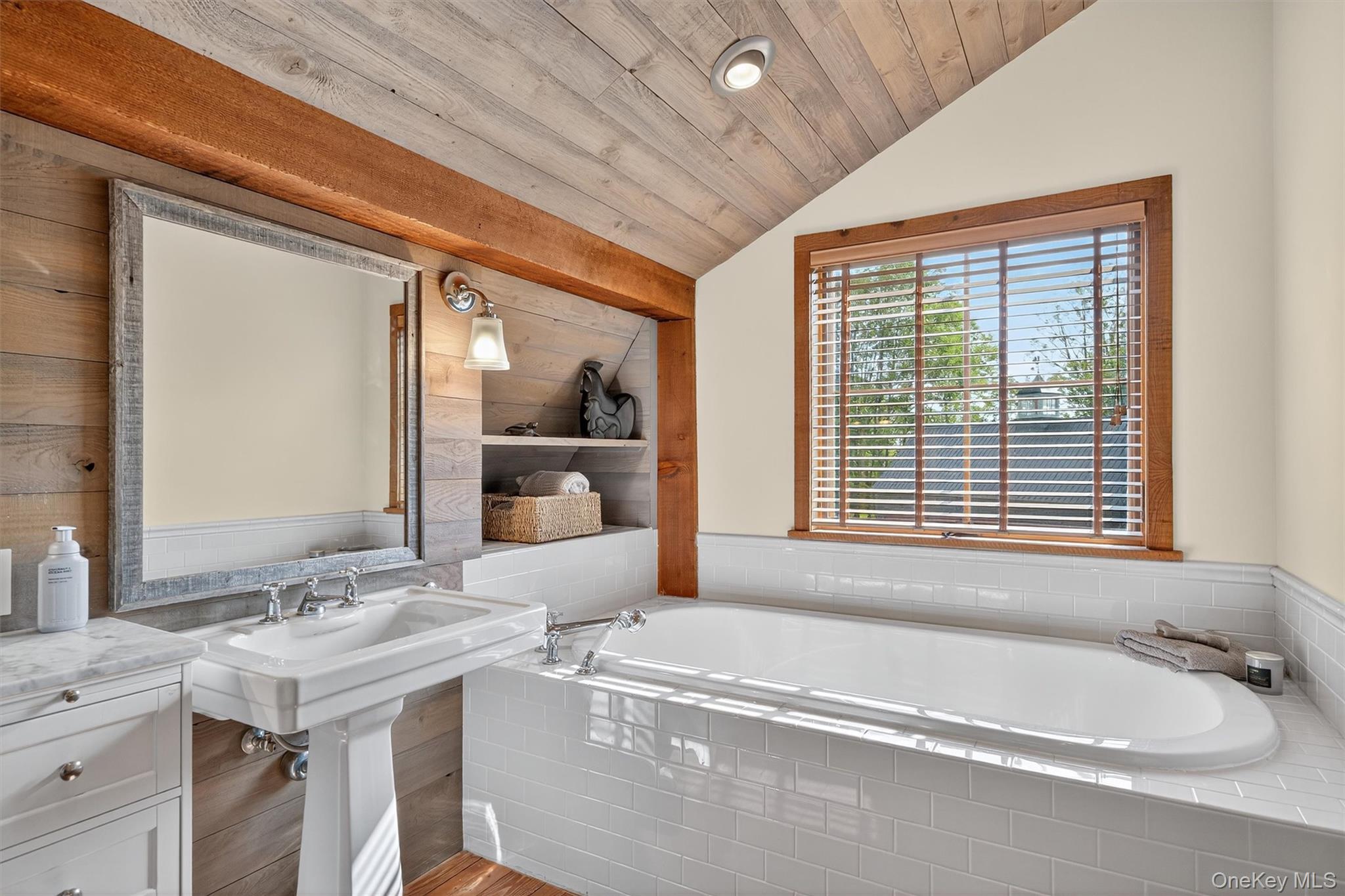 63 Sky View Drive, Callicoon, NY 12723