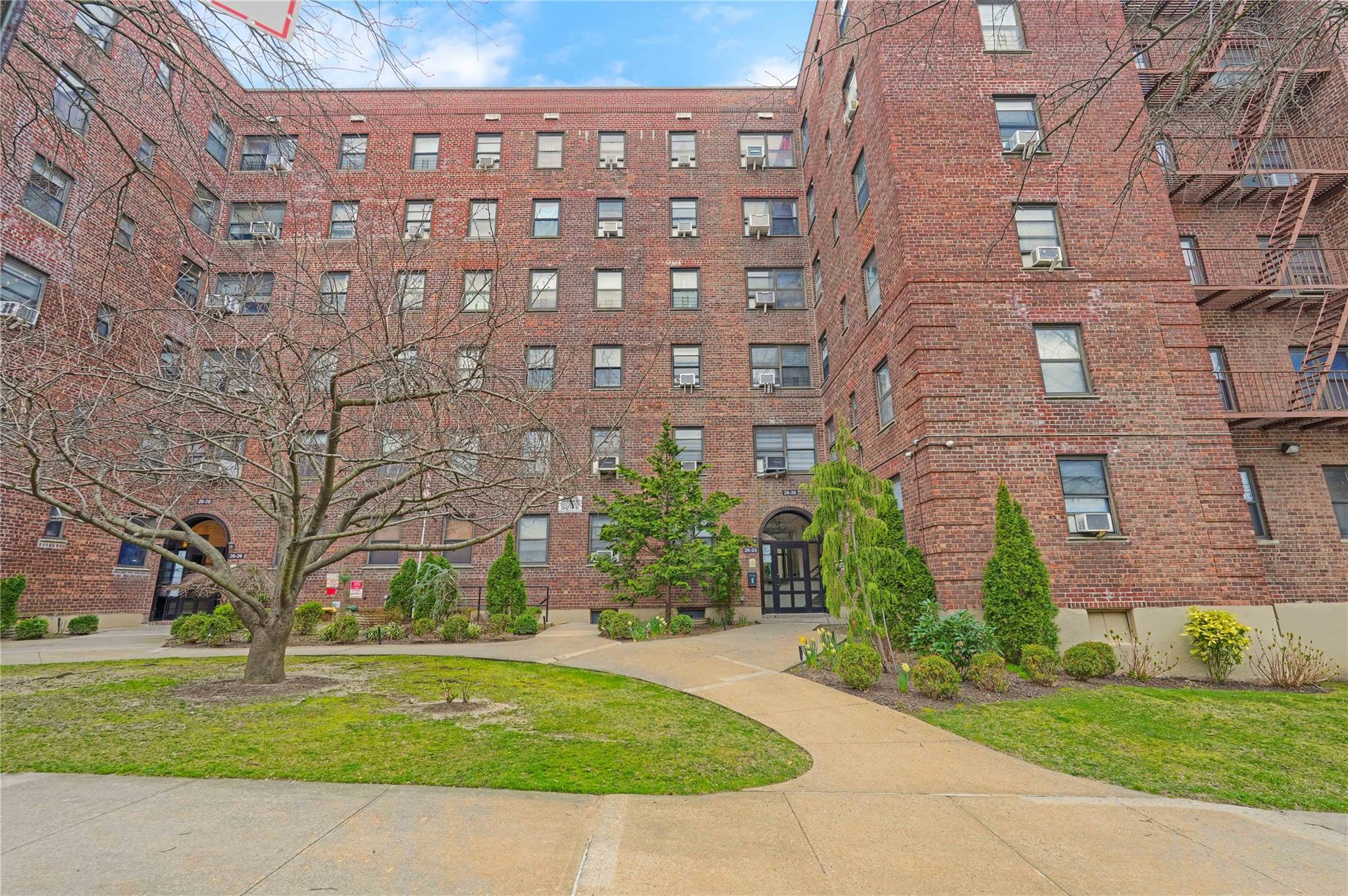 26-20 141st Street # 4A, Flushing, NY 11354
