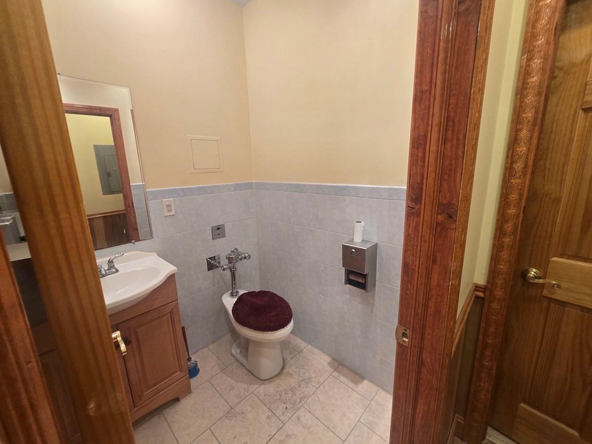 12416 Liberty Avenue, Richmond Hill S., NY 11419