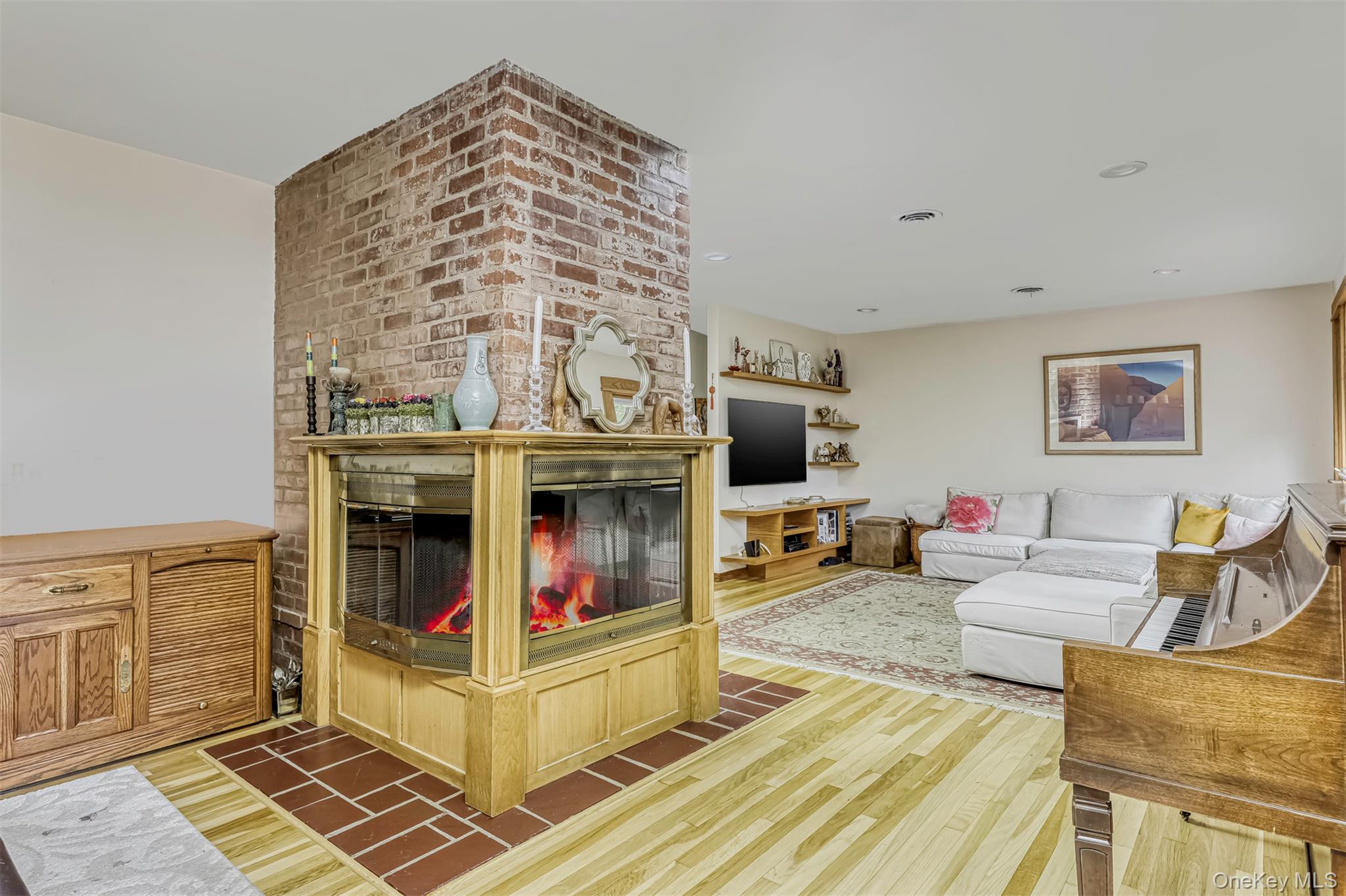 47 Mayer Drive, Montebello, NY 10901