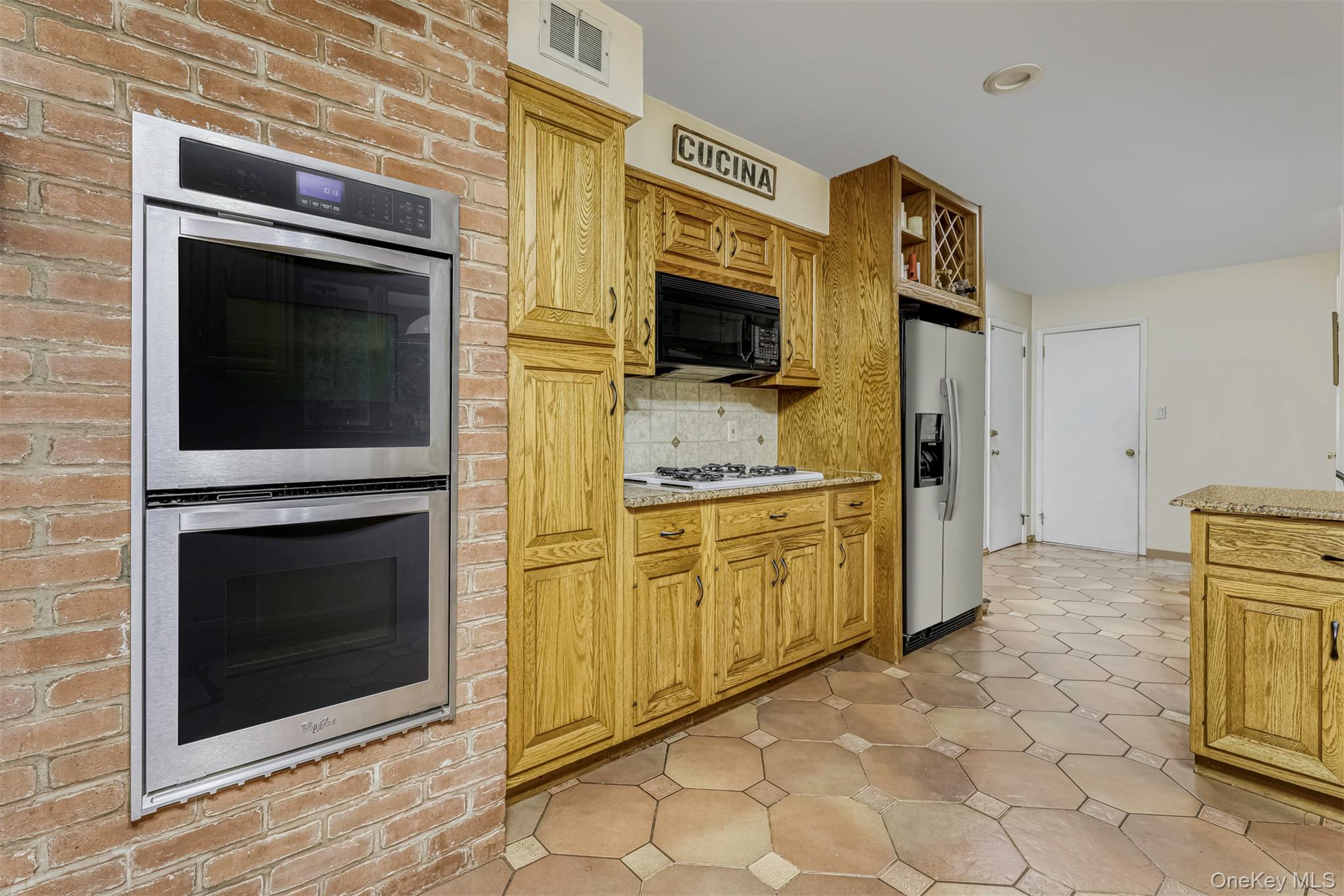 47 Mayer Drive, Montebello, NY 10901