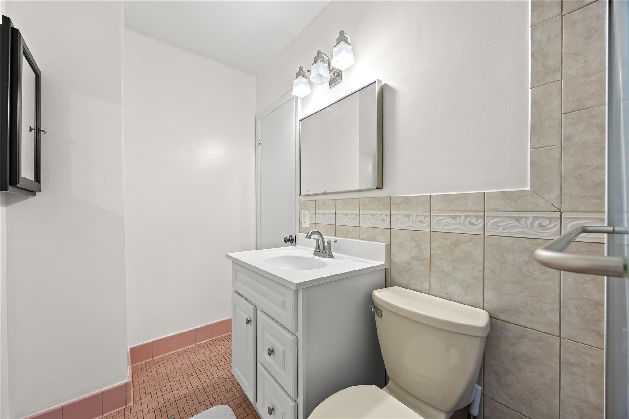 1400 Raleigh Road, Mamaroneck, NY 10543