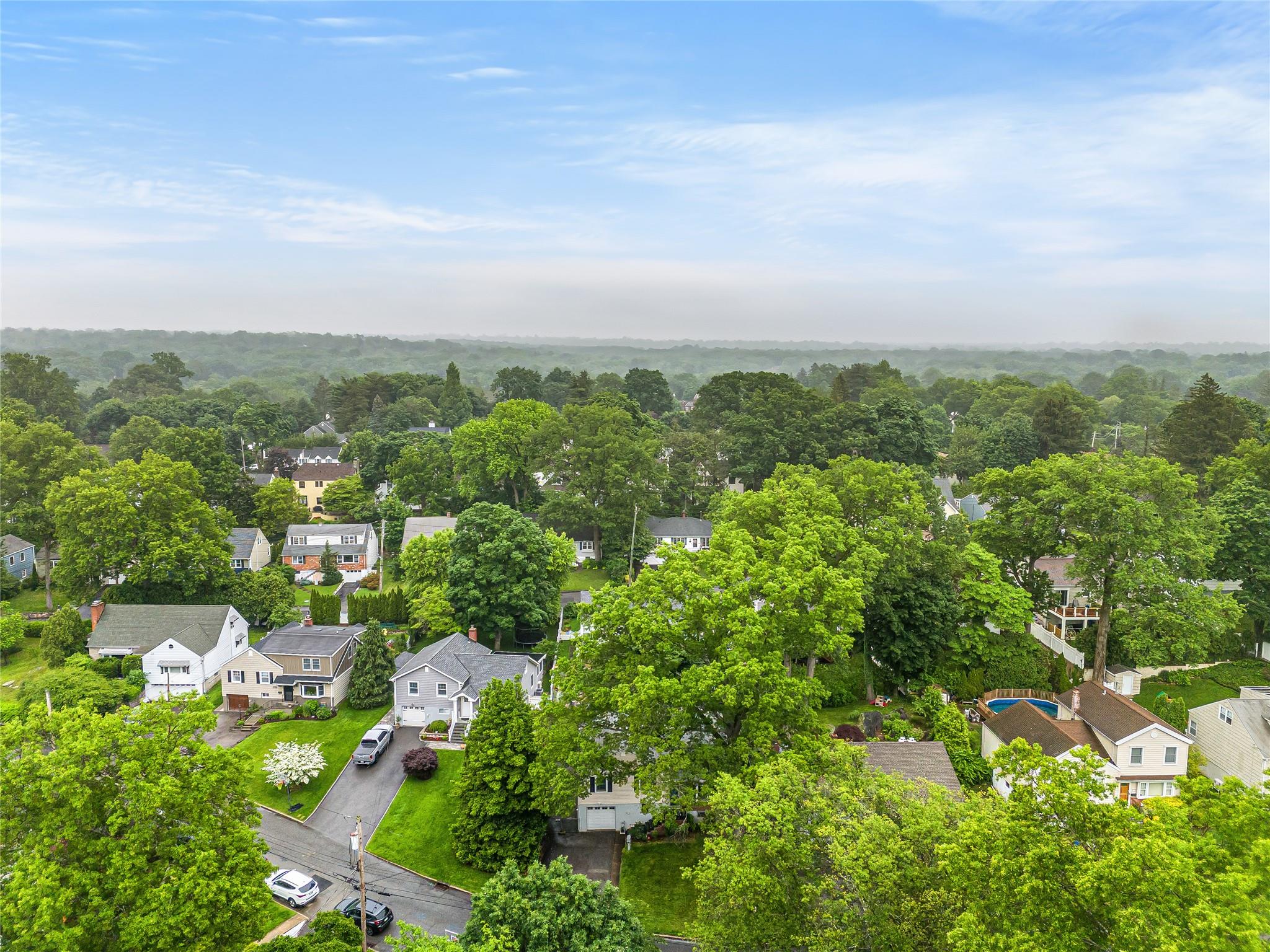 1400 Raleigh Road, Mamaroneck, NY 10543