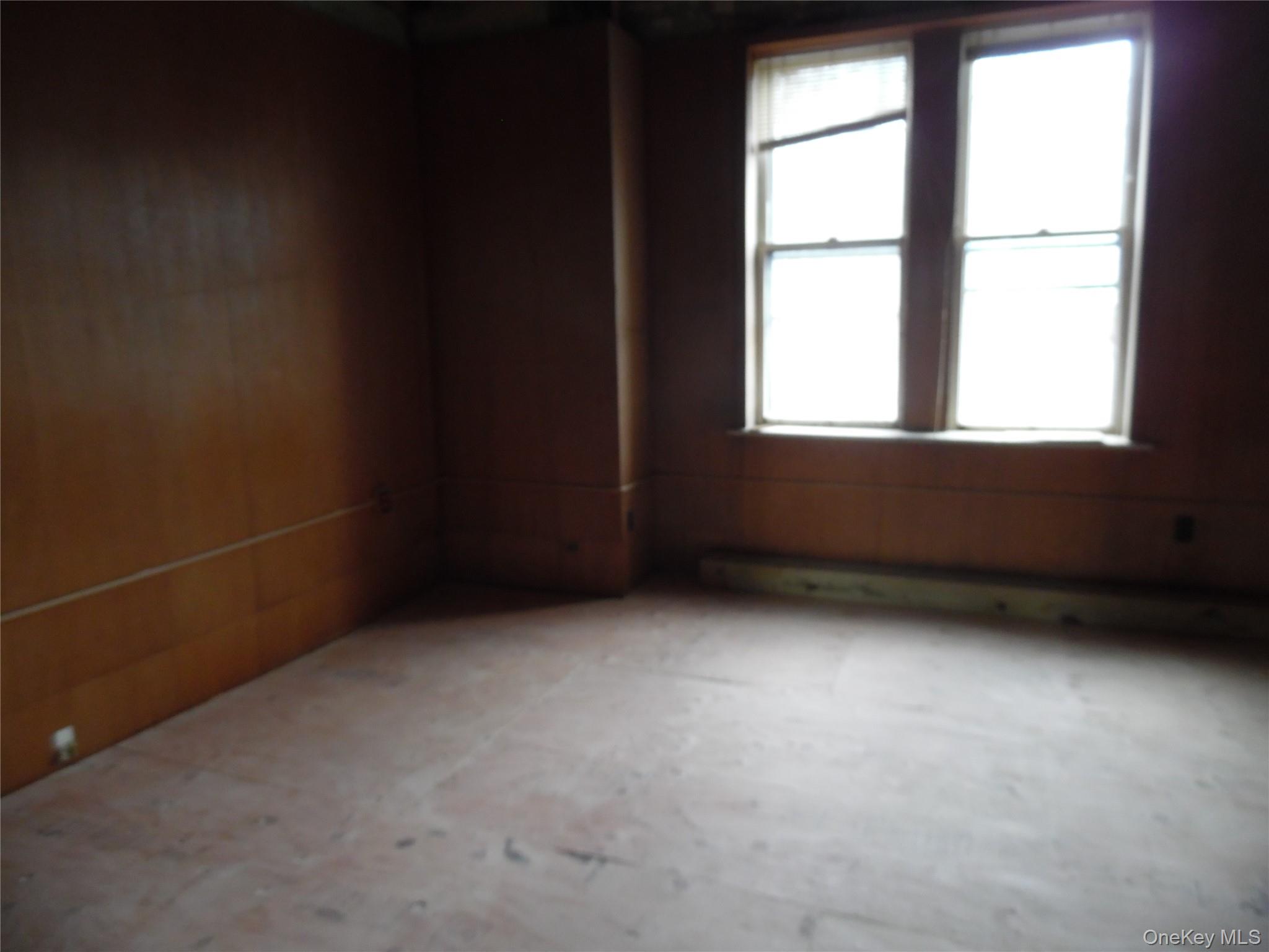 5 Bank St, Monticello, NY 12701