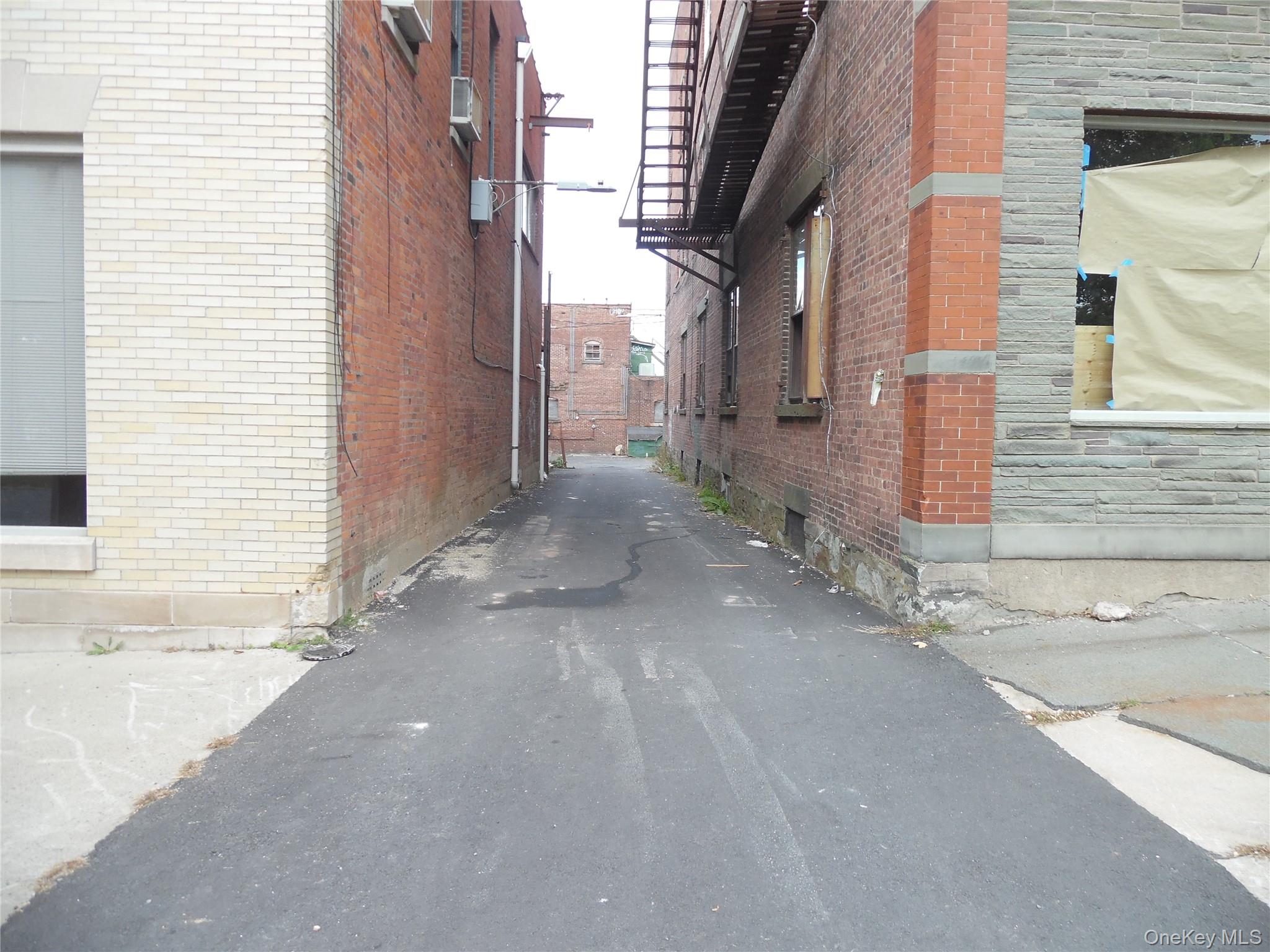 5 Bank St, Monticello, NY 12701