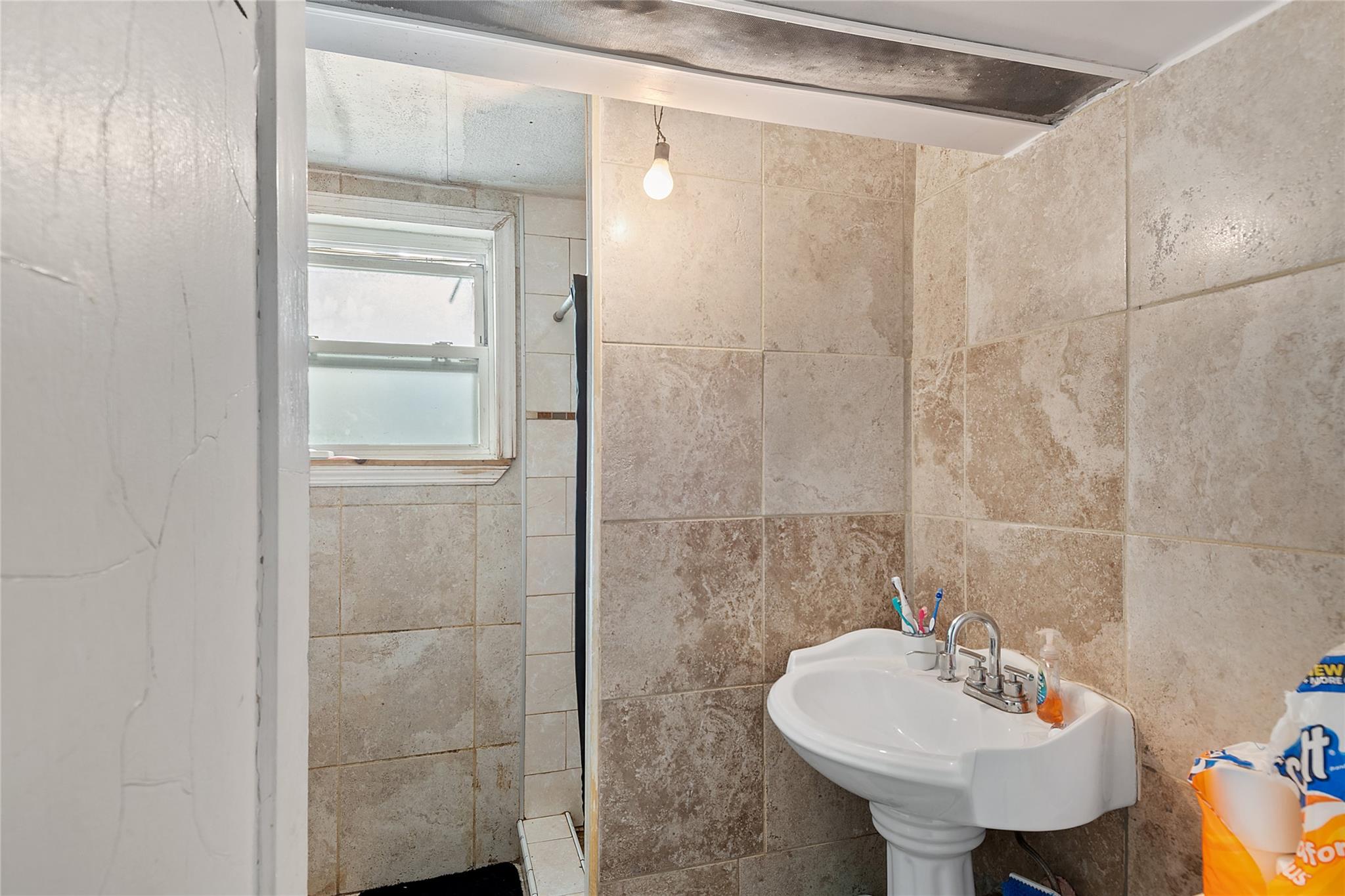 4318 Edson Avenue, Bronx, NY 10466