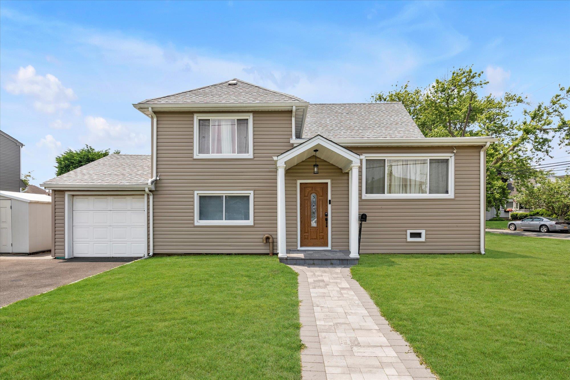 2716 Beach Drive, Merrick, NY 11566