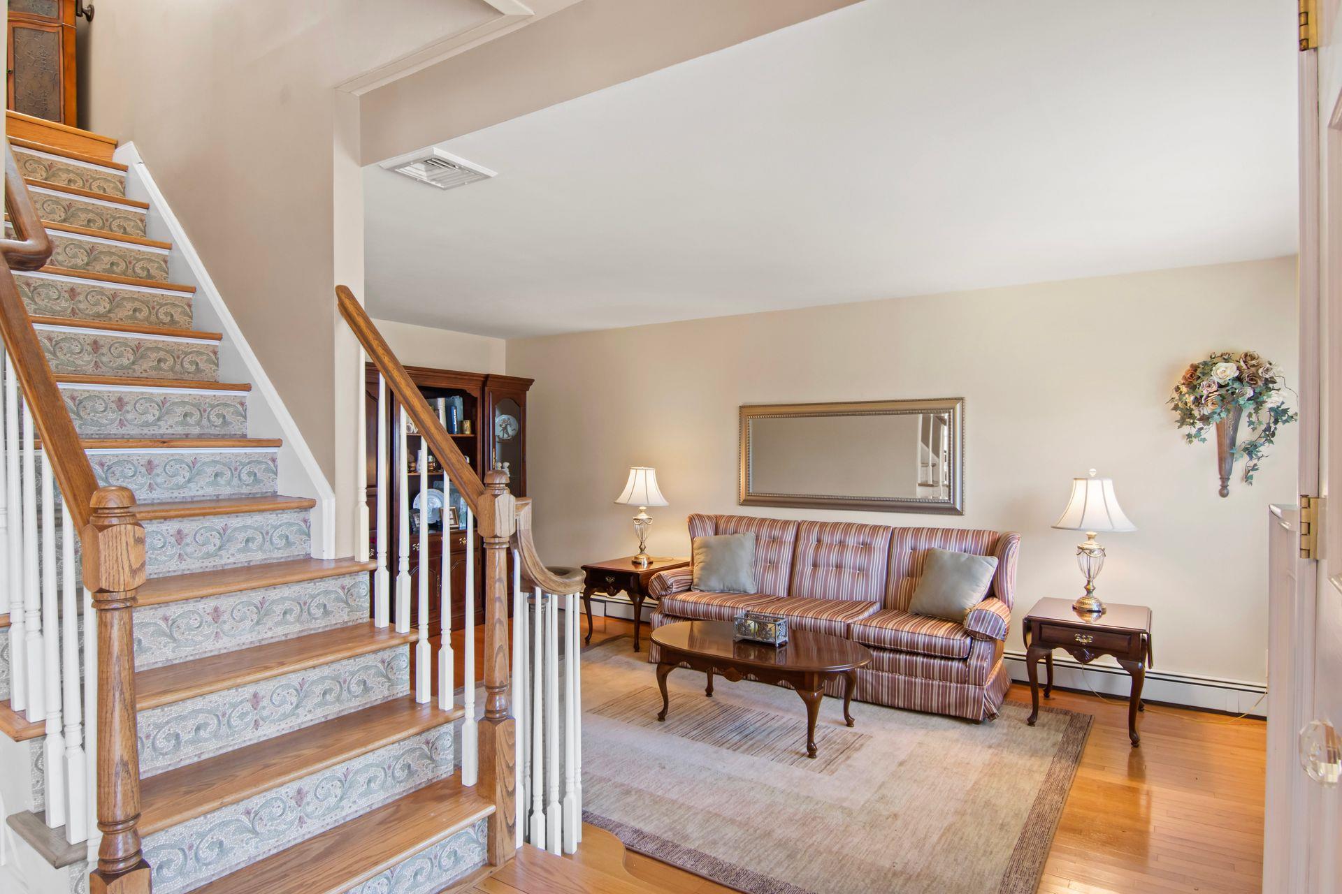 81 Brunswick Road, Ronkonkoma, NY 11779