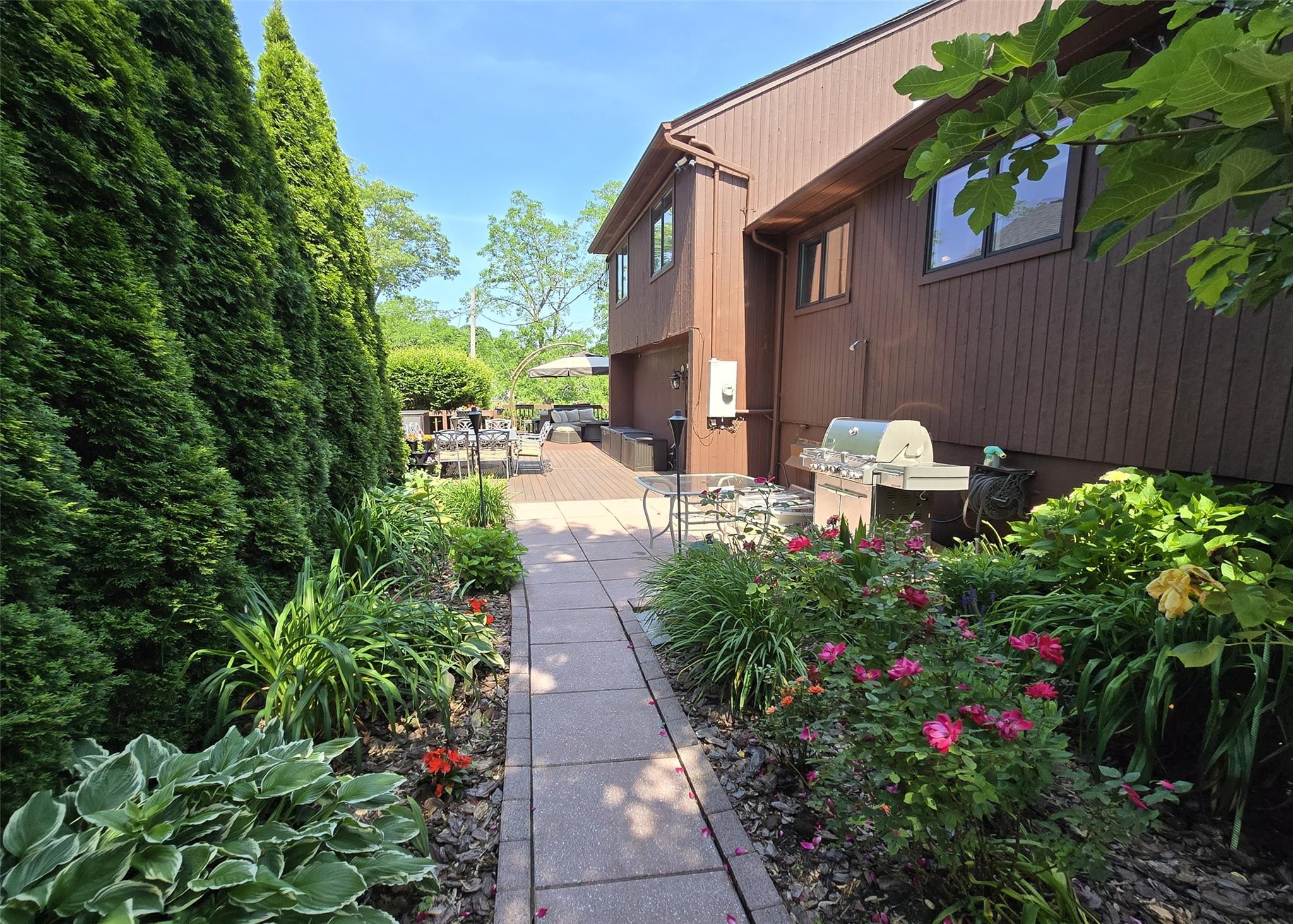 12 Sound View Drive, Rocky Point, NY 11778