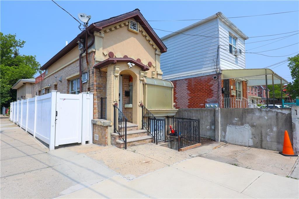 257 Bay 40th Street, Brooklyn, NY 11214