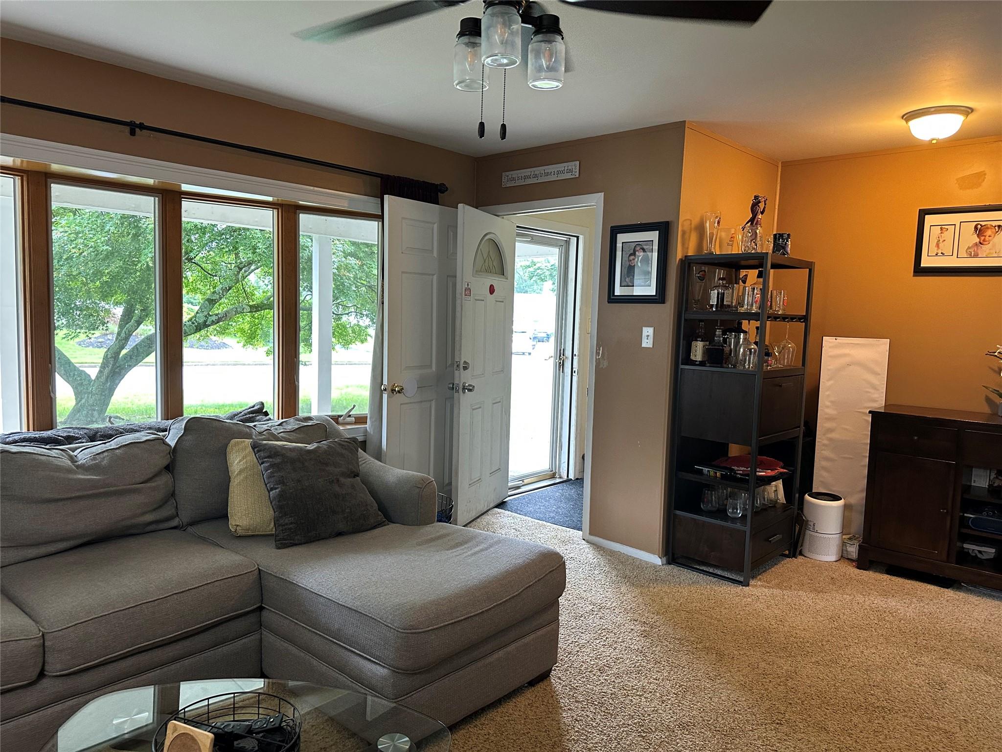 2 Hamilton Court, Coram, NY 11727