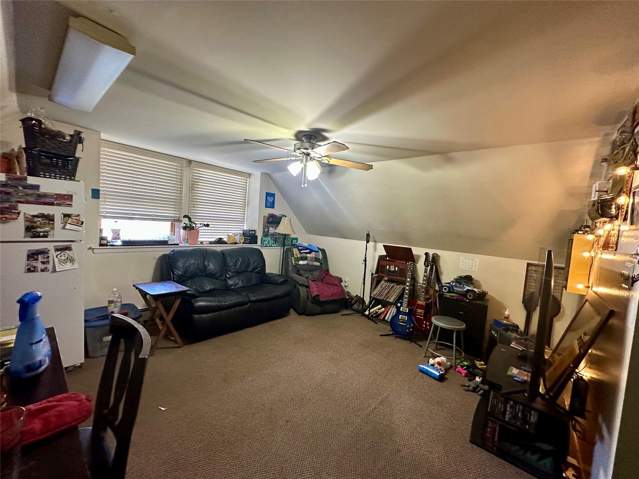 2 Hamilton Court, Coram, NY 11727