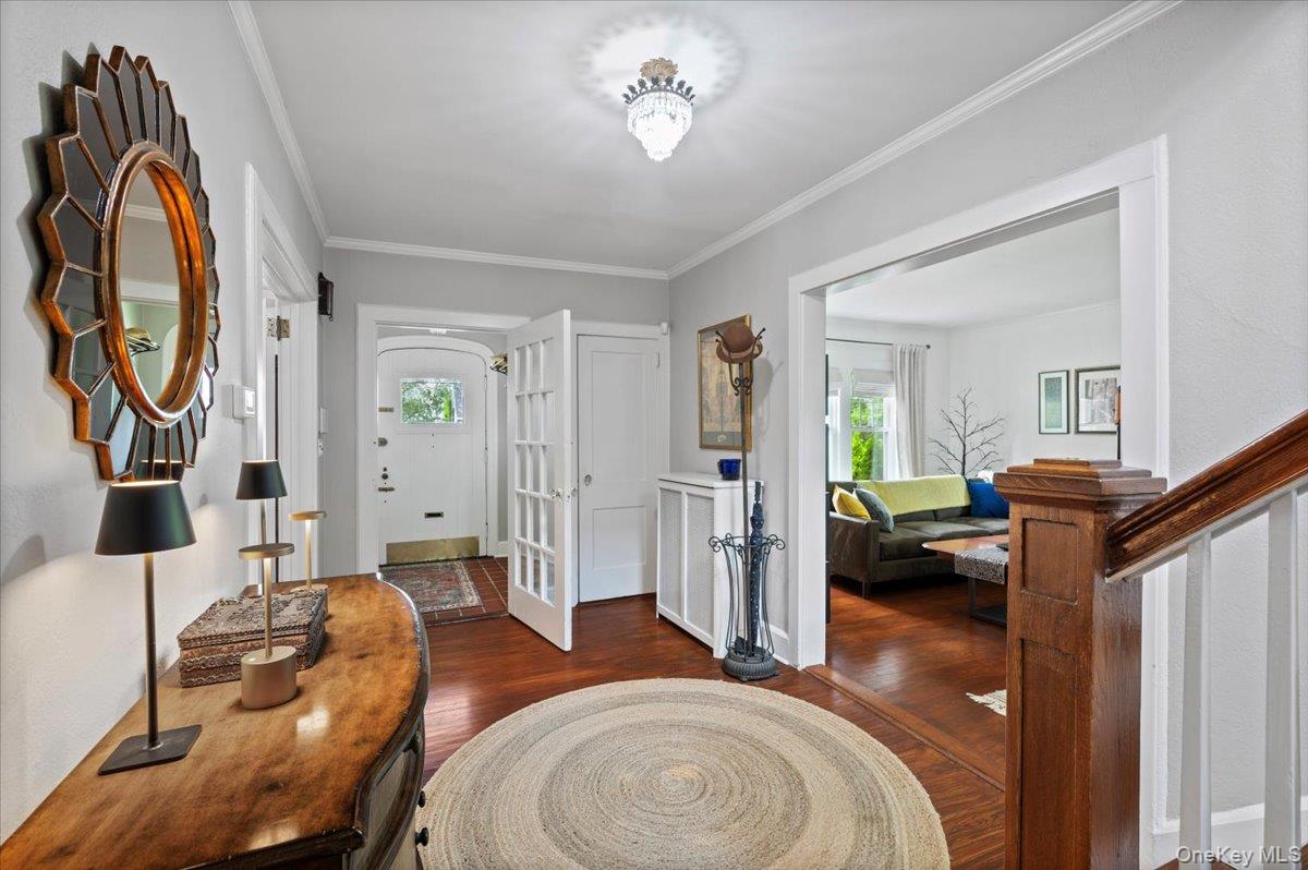 400 Manor Ridge Road, Pelham, NY 10803