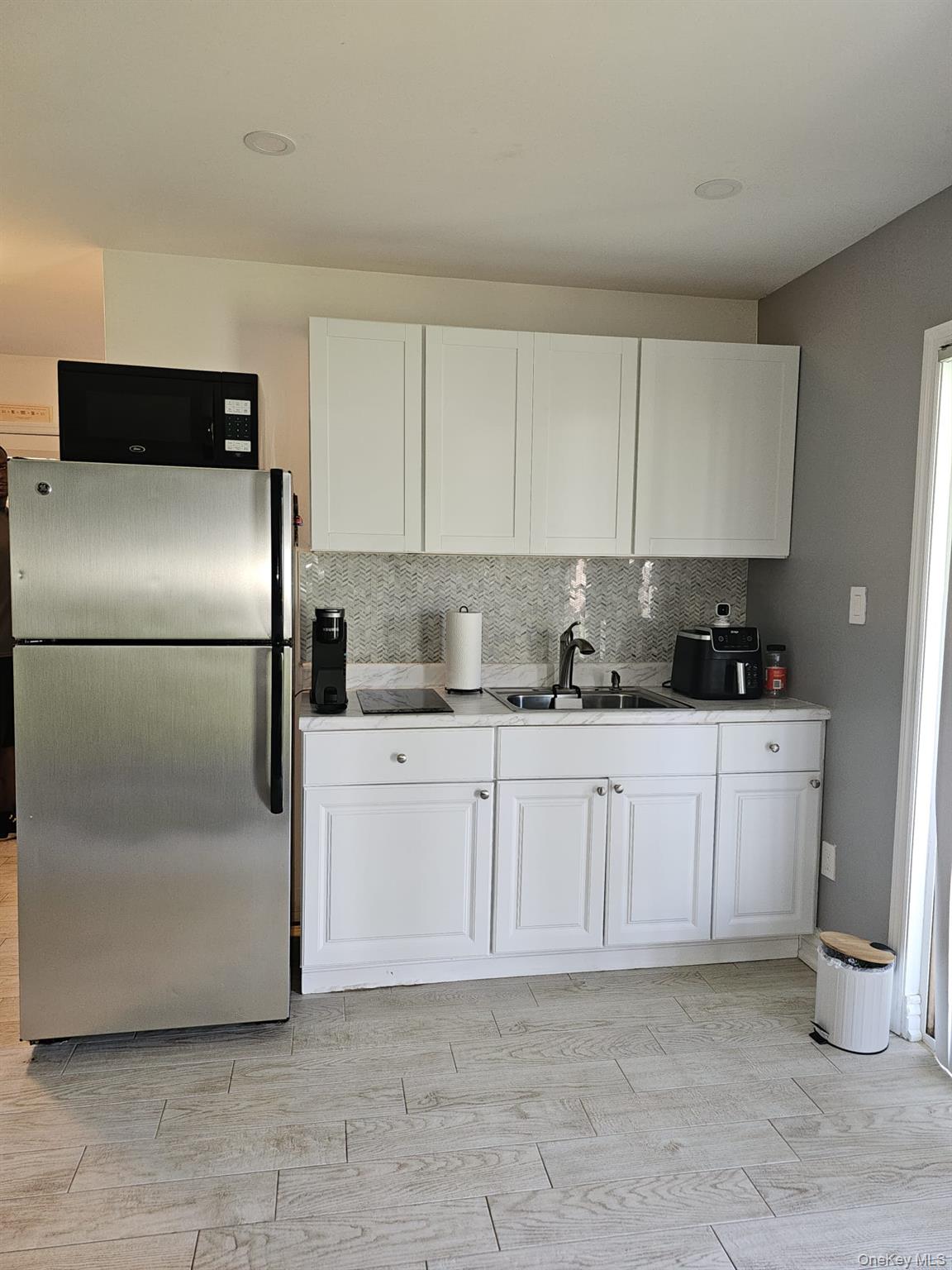 943 Macarthur Street, Bohemia, NY 11716