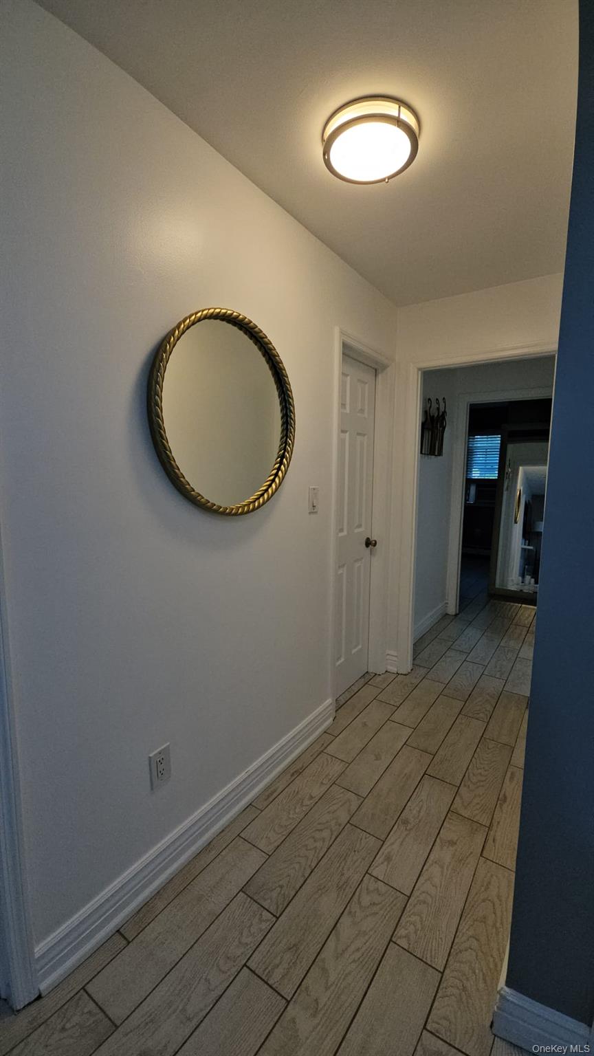 943 Macarthur Street, Bohemia, NY 11716