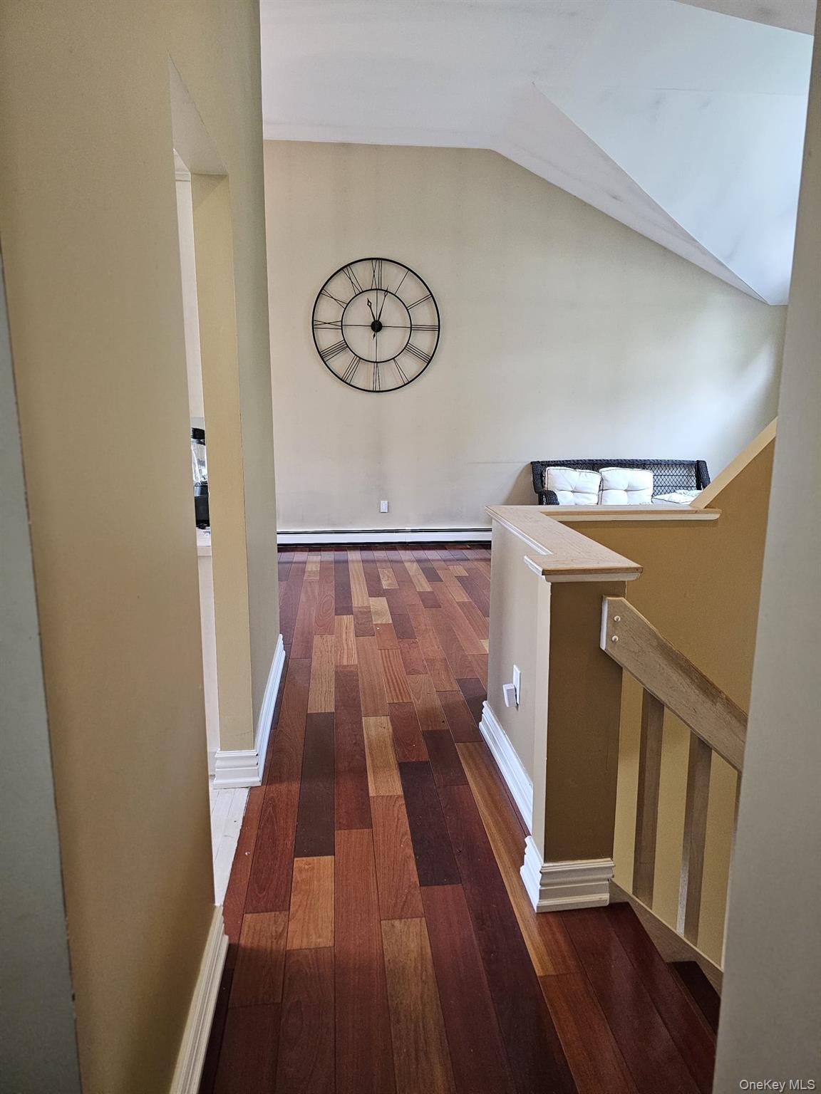 943 Macarthur Street, Bohemia, NY 11716