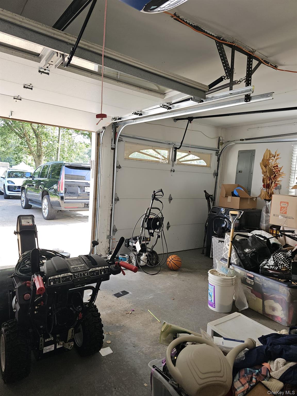 943 Macarthur Street, Bohemia, NY 11716