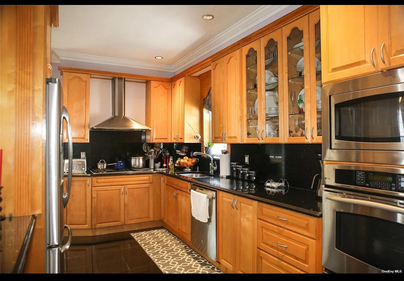 94-18 Lefferts Blvd Boulevard, Richmond Hill, NY 11419