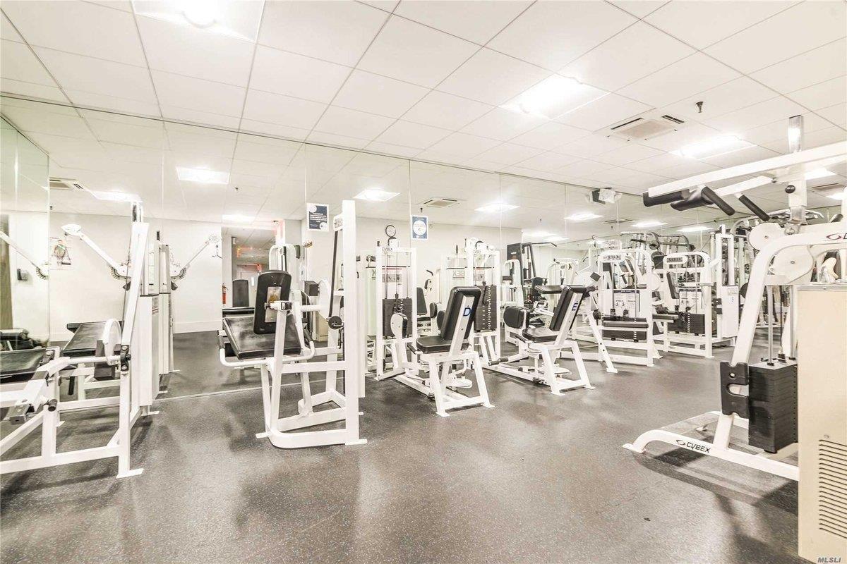 1404 Bonnie Lane # 15803, Bayside, NY 11360