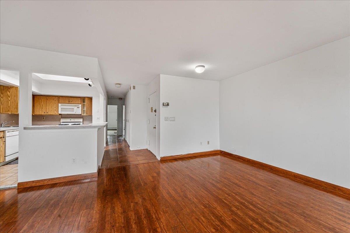 1404 Bonnie Lane # 15803, Bayside, NY 11360